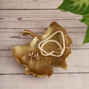 Best Design Decorative Metal Golden Bowl, and serving tray leaf bowl/Metal Trinket Dish, Antique Gold Finish decorative Leaf shaped bowl for keys and coins/Centerpiece Platter Tray best design decorative metal golden bowl, and serving tray leaf bowl/metal trinket dish, antique gold finish decorative leaf shaped bowl for keys and coins/centerpiece platter tray